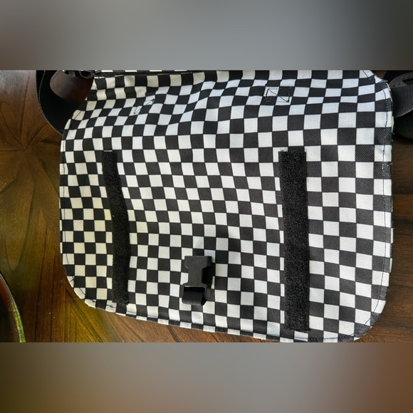 Dickies Checkered Messenger Bag Flap Front Hook & Loop Closure Adjustable Strap - Picture 11 of 16